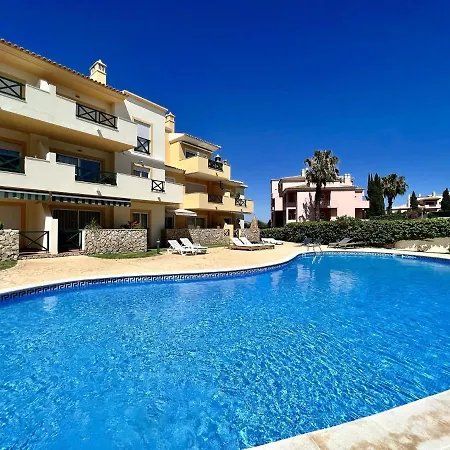 Albufeira Valley 2 With Pool By Homing Extérieur photo